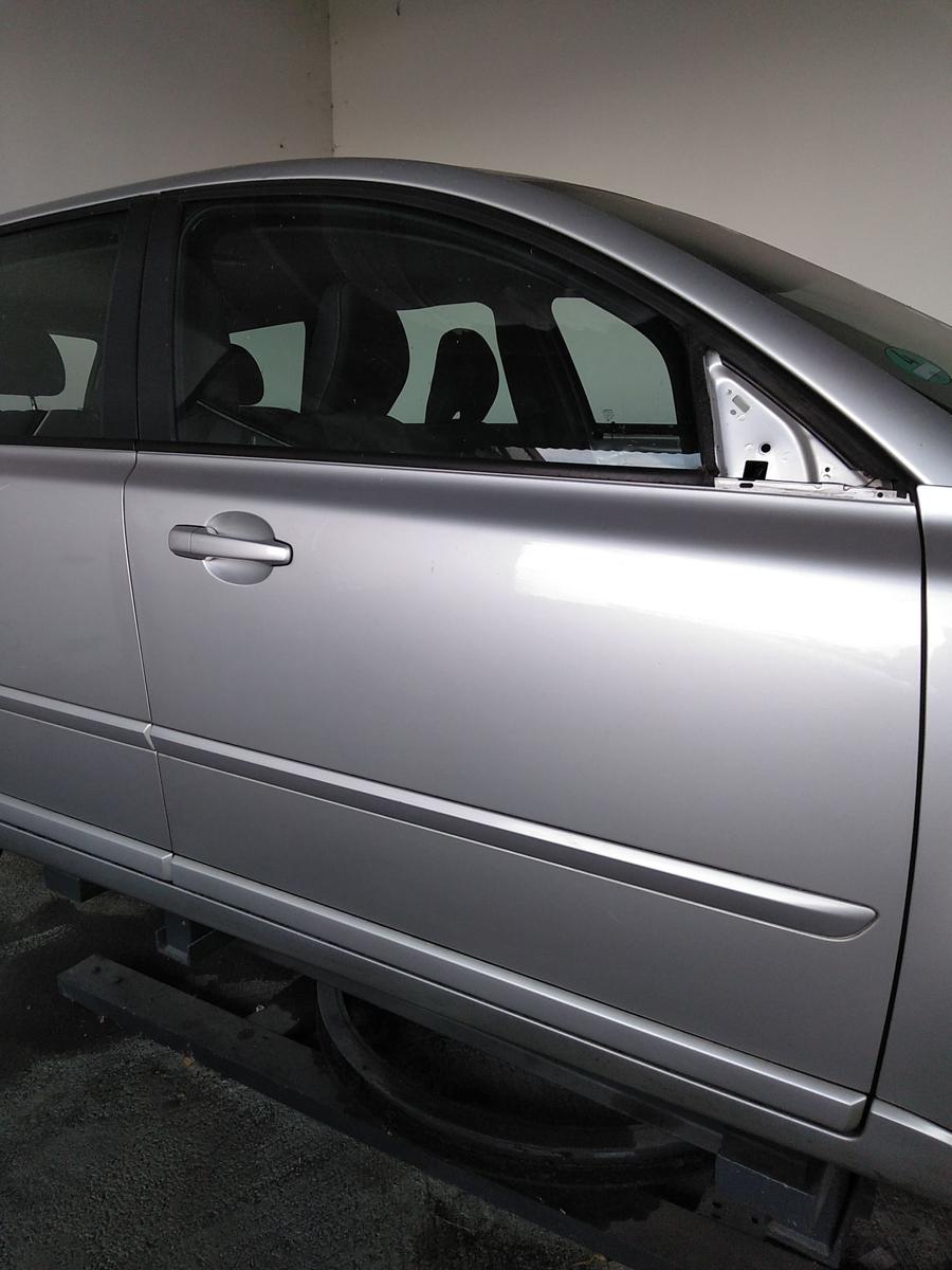 Volvo V50 S40 Facelift Tür vorn rechts Beifahrertür silbermetallic Bj.2008