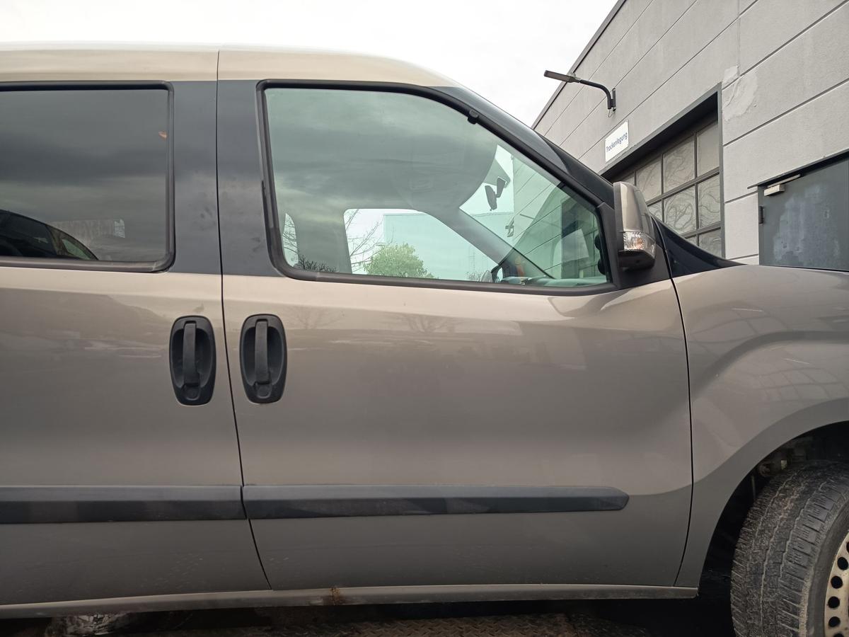Opel Combo D original T&uuml;r vorne rechts GJM Grau Baujahr 2012