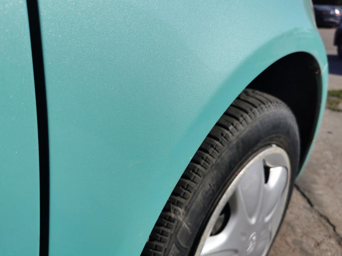 Toyota Yaris XP10 Kotflügel Fender Seitenwand vorn rechts 764 Light Aqua DELLE