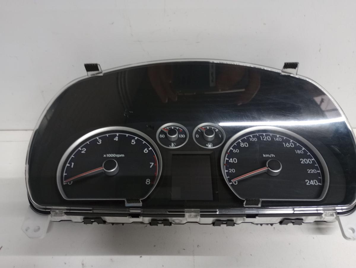 Hyundai i30cw original Kombiinstrument Tacho 94003-2R030 Benzin Schalter Bj 2009