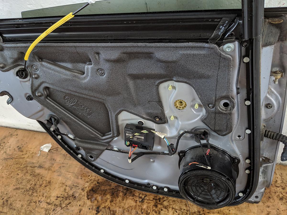 Audi A6 4F C6 05-08 Avant T&uuml;r hinten links LY7J