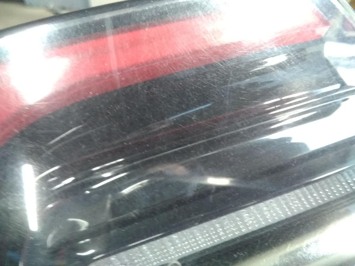 Tesla Model Y original R&uuml;ckleuchte Schlussleuchte links au&szlig;en LED BJ2023