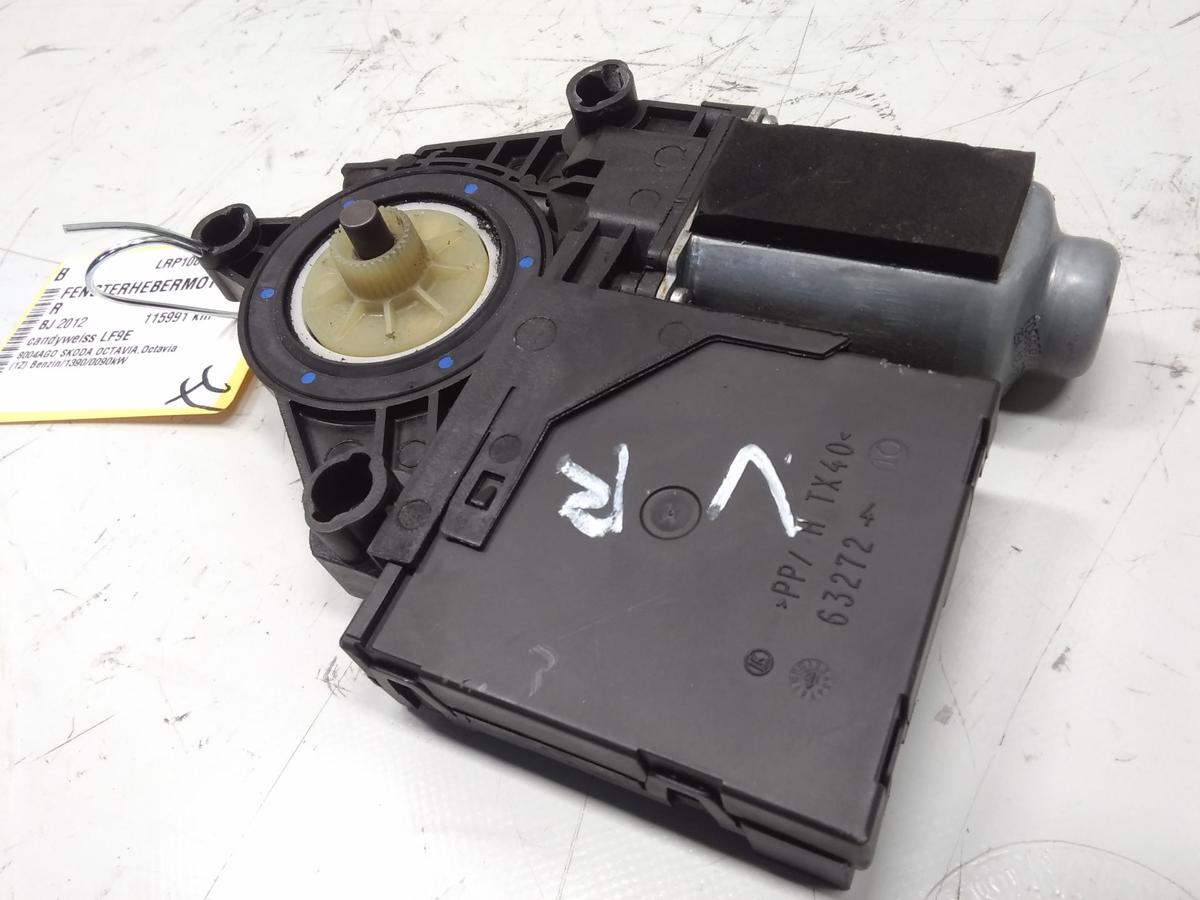 Skoda Octavia 2 1Z Fensterhebermotor vorn rechts 1T0959702S 5K0959792A Bj.2012 Skoda Octavia 2 1Z Fensterhebermotor vorn rechts 1T0959702S 5K0959792A Bj.2012