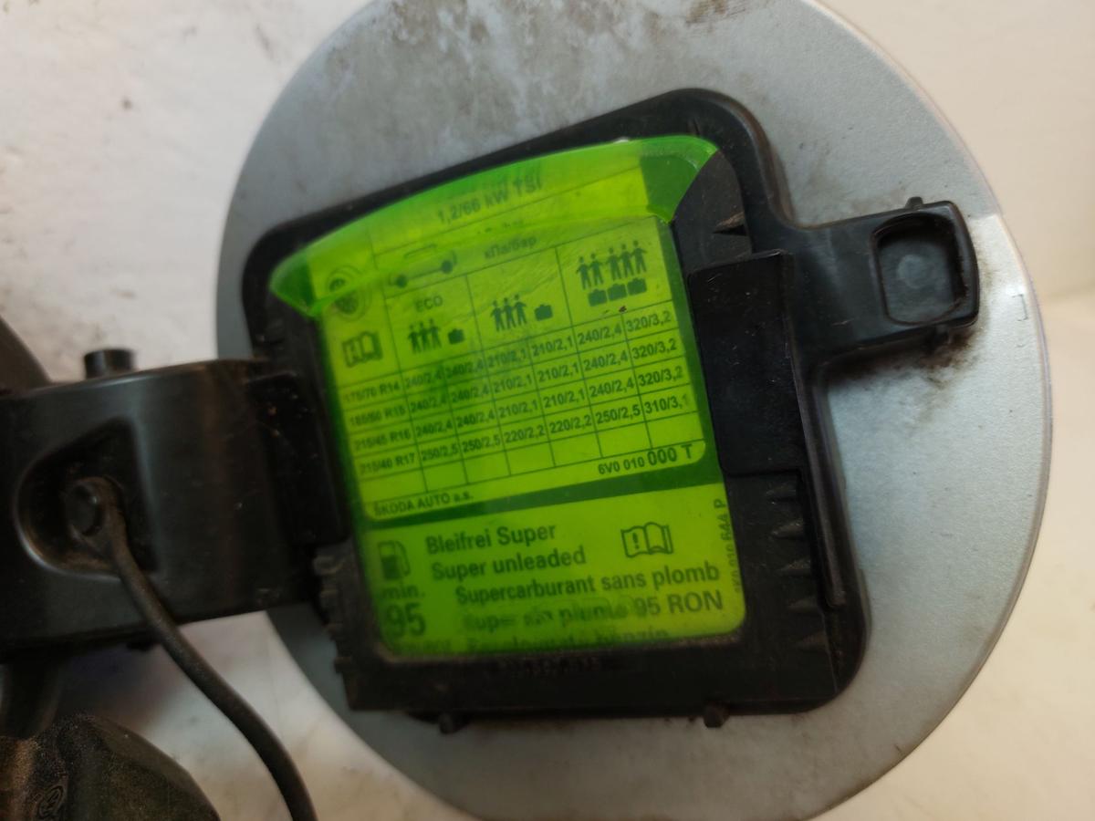 Skoda Fabia 3 III NJ Tankklappe Tankdeckel Tankverschluss LA7W Reflexsilbe