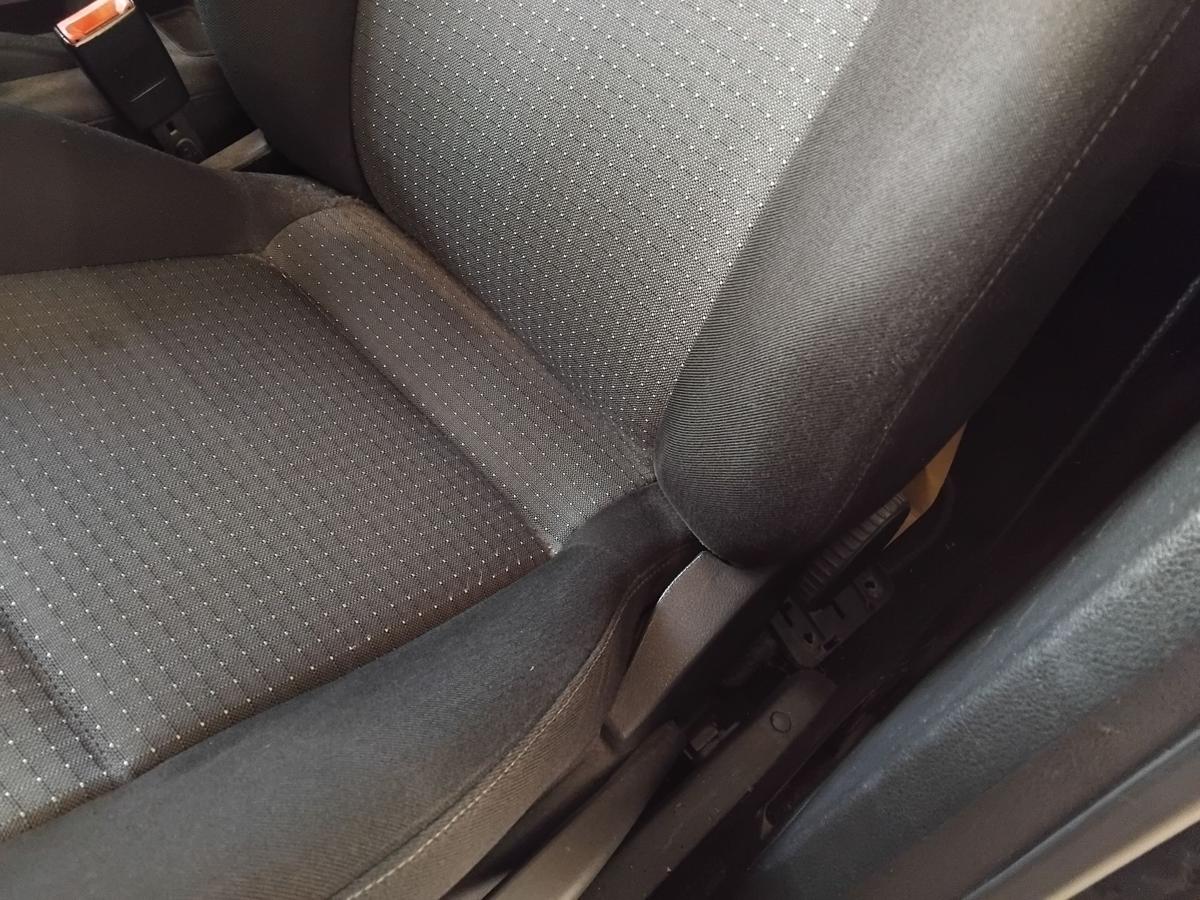 VW Golf 4 1J original Sitz vorn links Fahrersitz 5-Türer BJ2003 Stoff