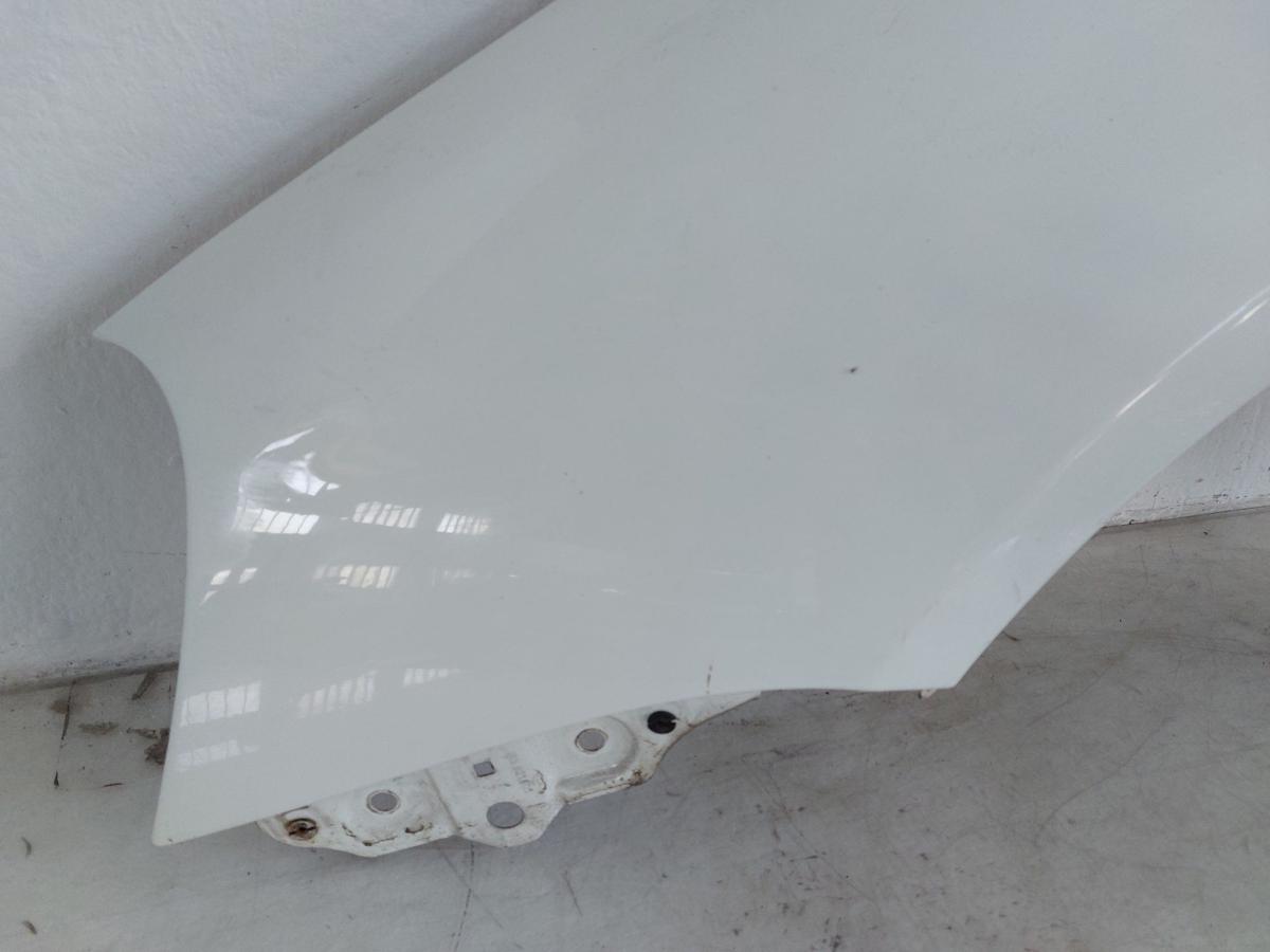 VW Golf 5 1KM Variant Jatta Kotfl&uuml;gel vorn links Fahrer LR9A Campanellweiss