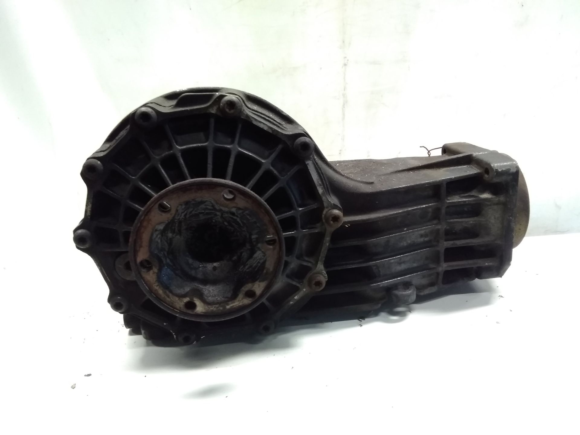 Audi A8 D2 original Differential Hinterachsgetriebe CGV 4.2 220kw Bj.1994