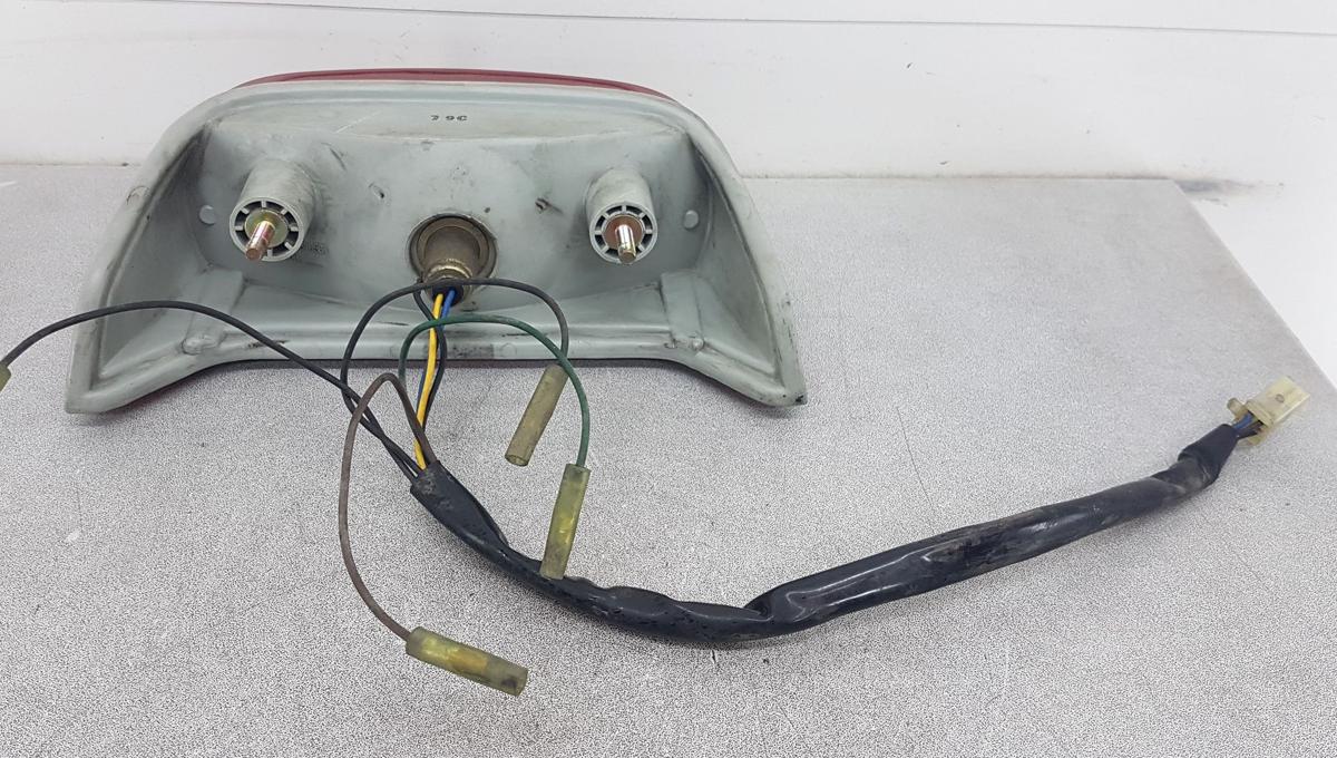 Yamaha XJ 600N RJ01 Rückleuchte Rücklicht 22031058 Bj1998