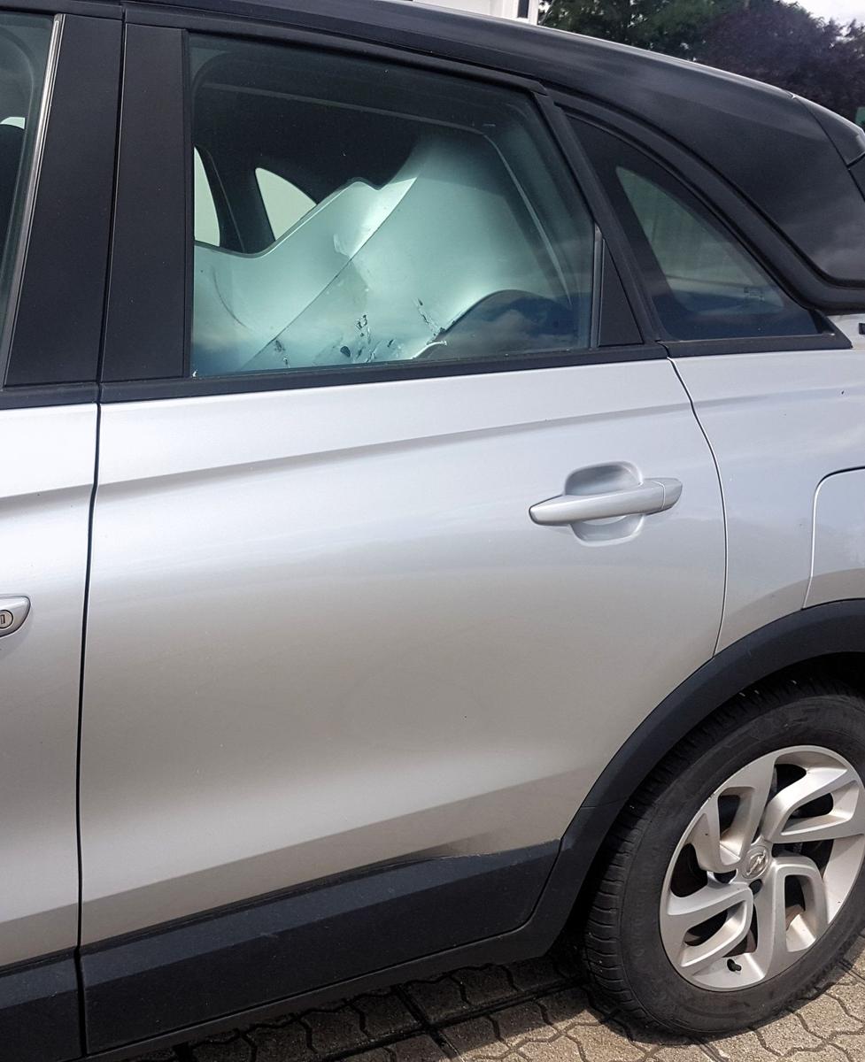 Opel Crossland X T&uuml;r hinten links in Z176 Argonsilber Metallic Bj2018 Rohbaut&uuml;r