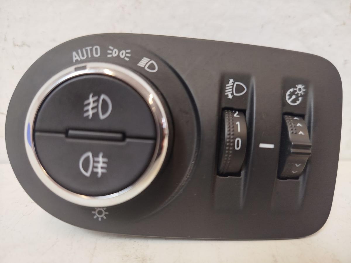 Opel Astra K B16 Lichtschalter mit Nebelscheinwerferfunktion Schalter Licht