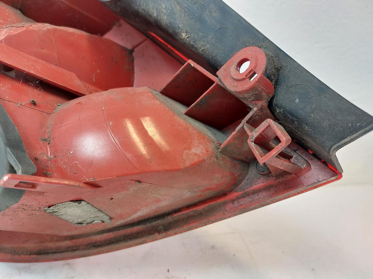 Renault Clio 3 III R Rückleuchte rechts Rücklicht Heckleuchte 3 türer
