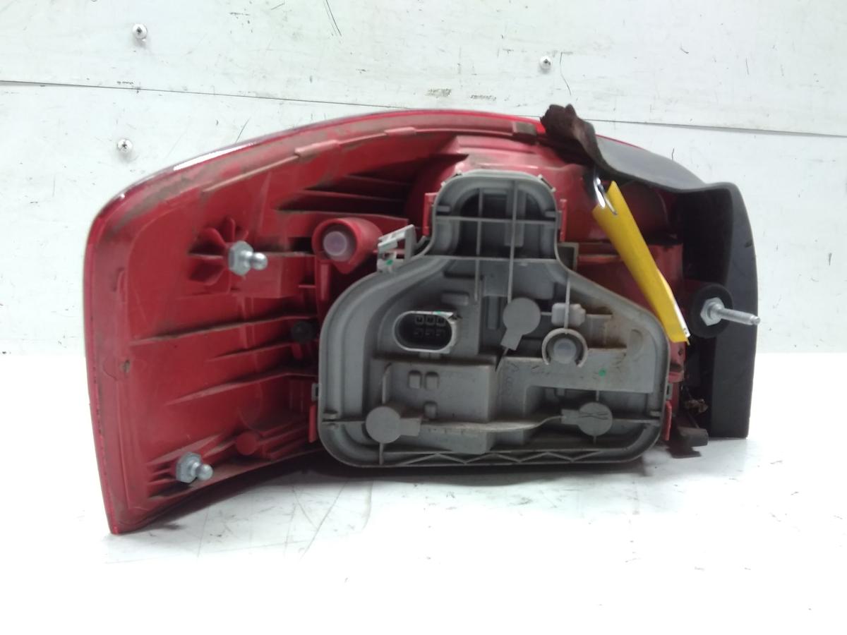 Audi A3 8P Facelift original R&uuml;ckleuchte Heckleuchte rechts 3-T&uuml;rer Bj.2010