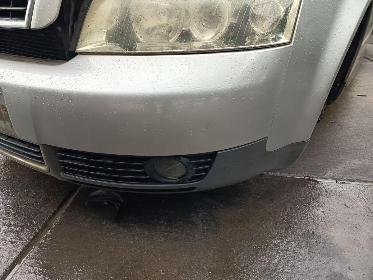 Audi A4 B6 original Sto&szlig;stange vorne LY7W Lichtsilber Metallic Baujahr 2002
