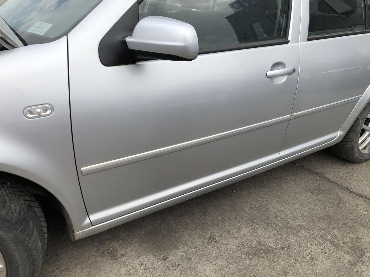 VW Bora 1J Golf 4 T&uuml;r vorn links Fahrert&uuml;r Rohbau LA7W Reflexsilber Metallic