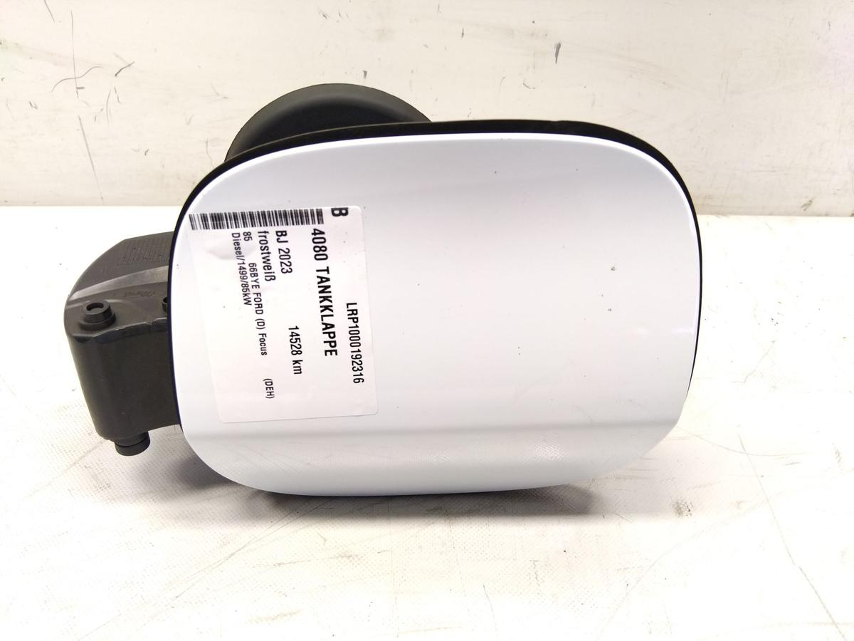 Ford Focus 4 Kombi DEH Facelift original Tankklappe frostwei&szlig; 1.5TDCI Bj.2023