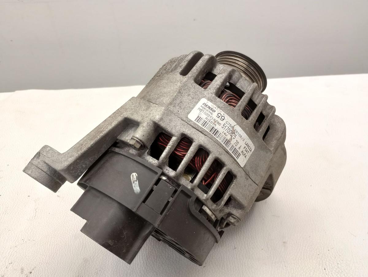 Ford KA 2 RU8 orig Lichtmaschine Generator 1.25 51kW Benzin 70A 51700675 Bj 08