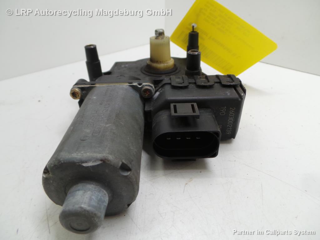 Audi A6 4B Avant Bj.01 Fensterhebermotor hinten links BOSCH 0130821784