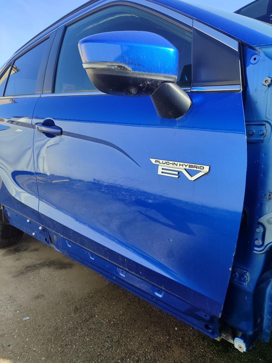 Mitsubishi Eclipse Cross original T&uuml;r Beifahrert&uuml;r rechts vorn D06B blau Scheibe