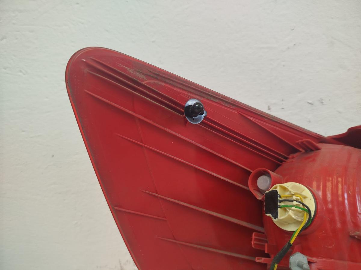 Kia Venga YN R&uuml;ckleuchte rechts au&szlig;en Heckleuchte Ecke kein LED bis 2016