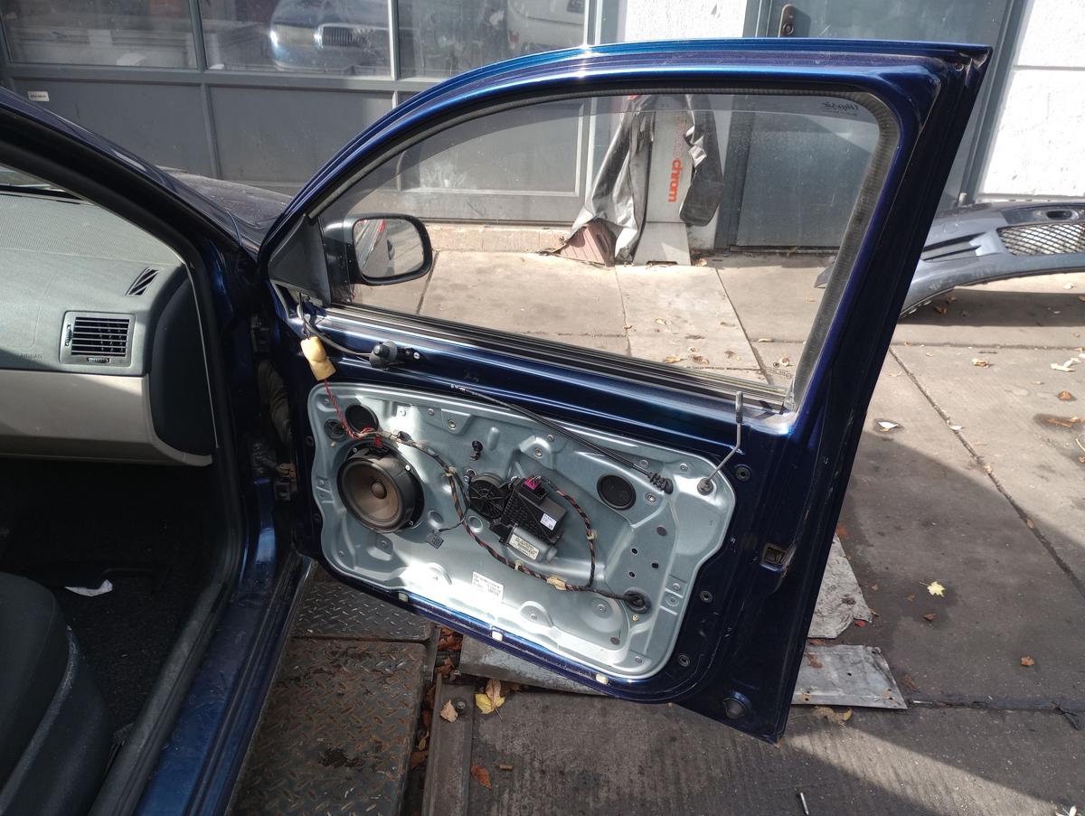 Skoda Fabia 6Y orig Tür vorn rechts LF5Q Blau Bj 2006