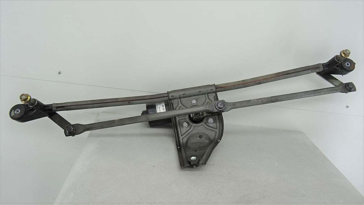 Ford Transit TT9 Wischergest&auml;nge mit Motor Bj2006 404523
