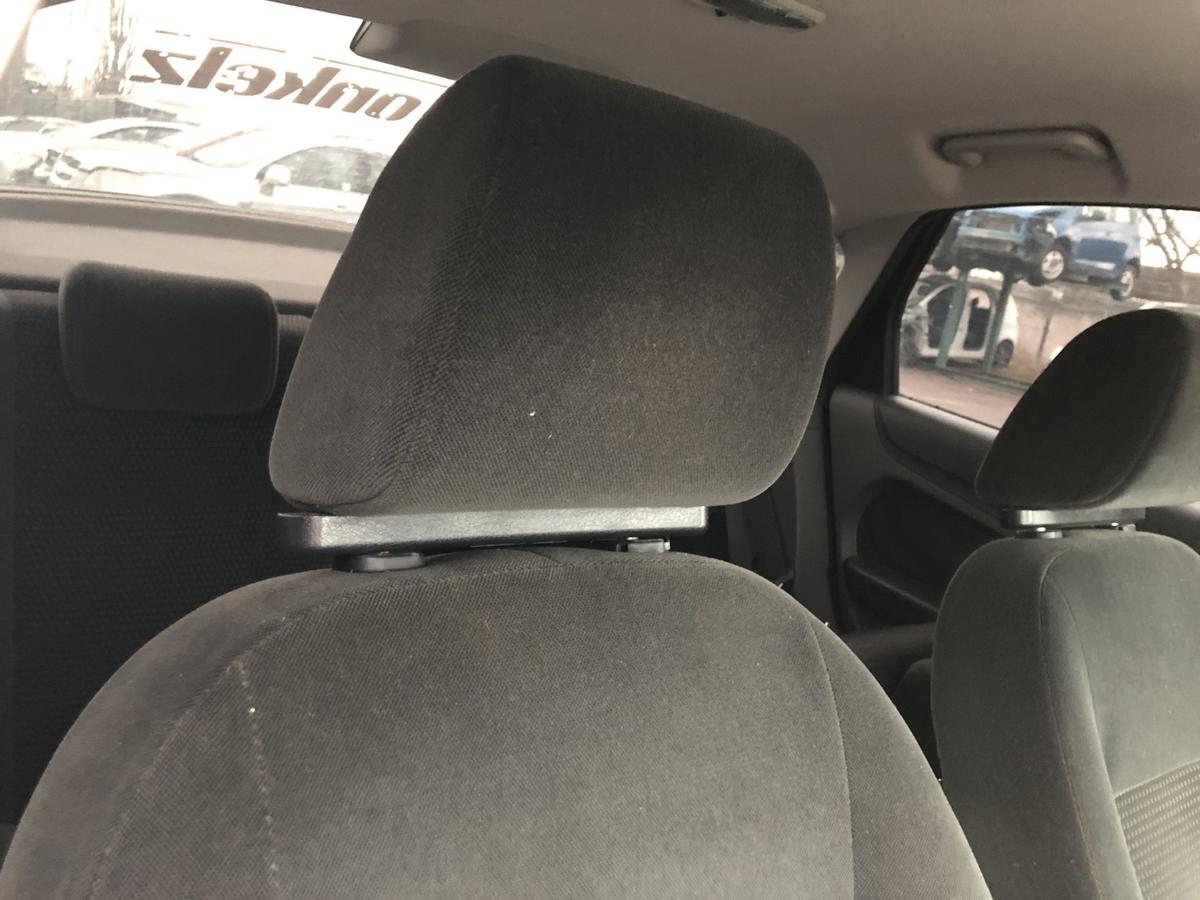 Ford Focus DA3 Sitz vorn rechts Beifahrersitz Veloursitz ohne Heizung Stoff