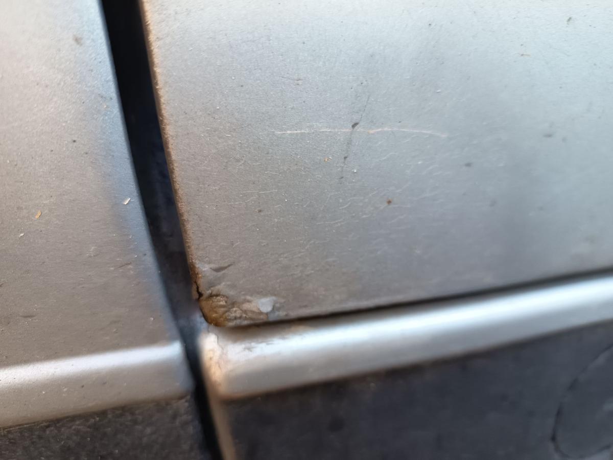 MW 3er E36 Compact Bj 1997 original Tür links Fahrer 309 Arktissilber Metallic