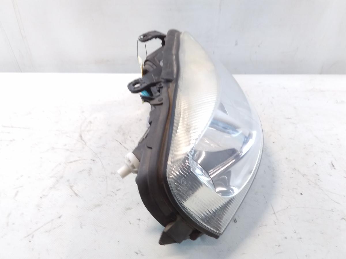 Opel Astra G original Scheinwerfer vorn rechts Halogen mit LWR oberhalb leicht vergilbt