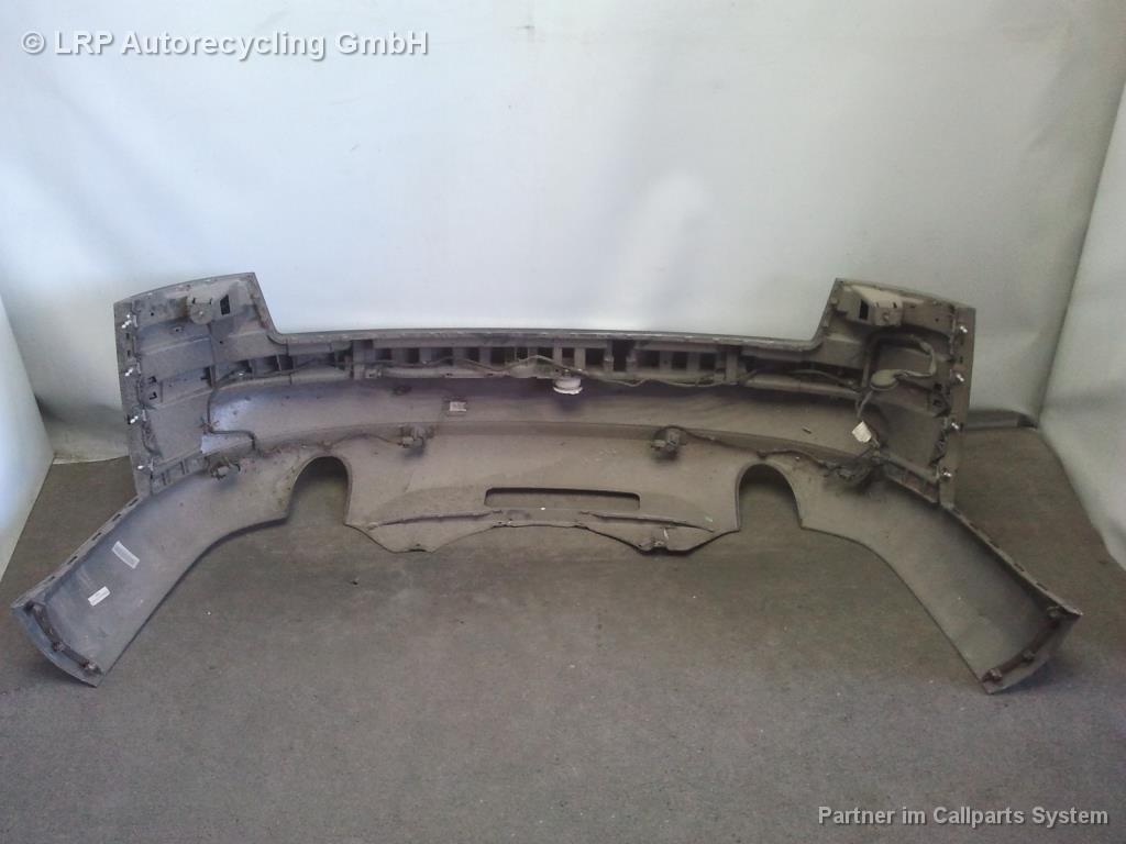 Audi A8 Typ 4E BJ 2003 Stossstange hinten mit PDC LY9B