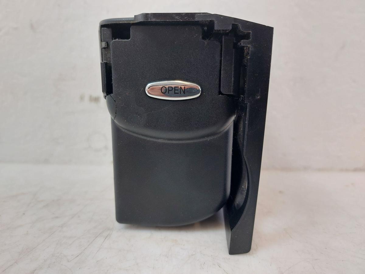 Mercedes E Klasse 211 Getränkehalter Dosenhalter Cupholder OE TEXT BILDER