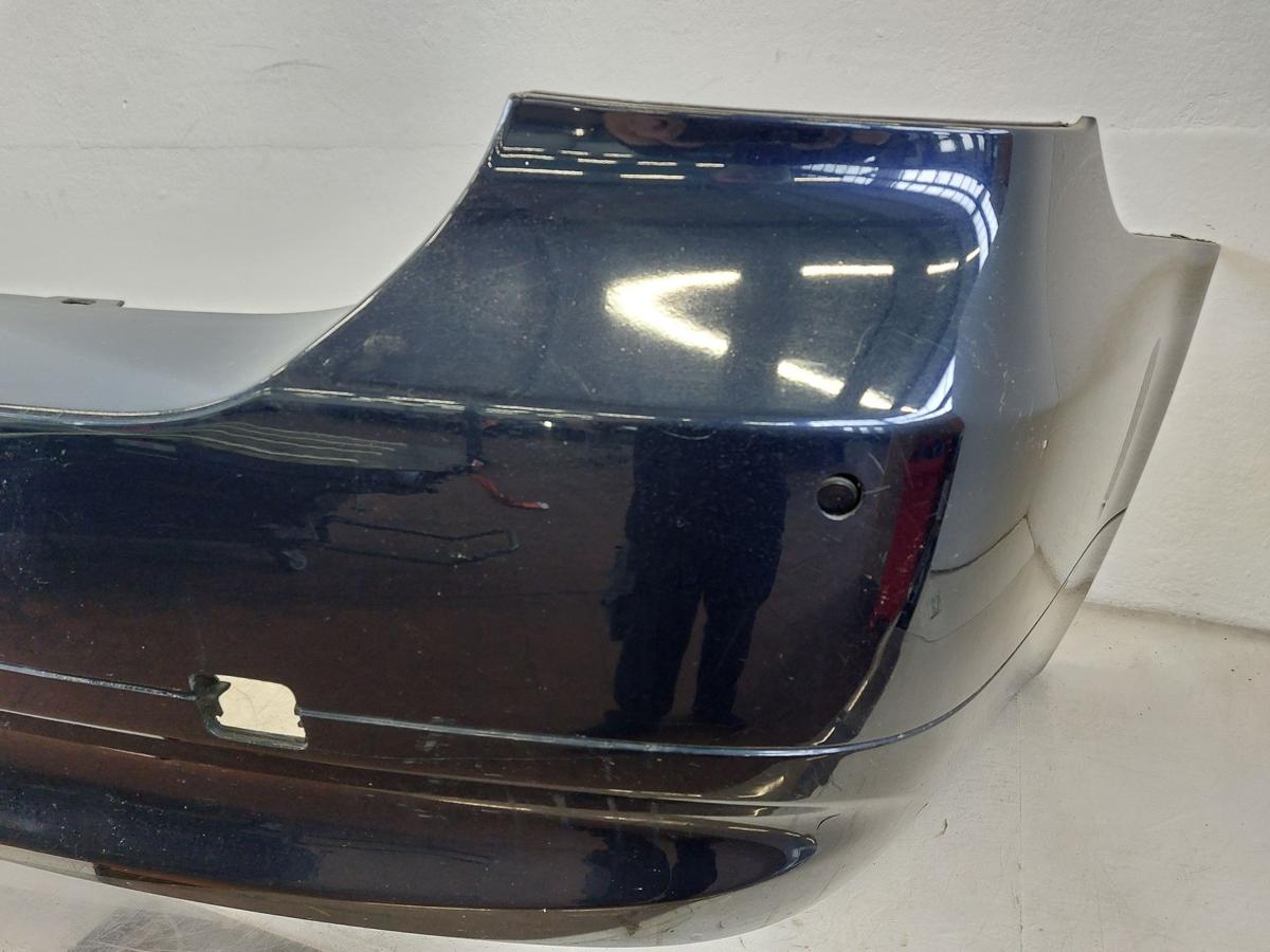 BMW 3er E90 Sto&szlig;f&auml;nger hinten Hecksch&uuml;rze mitz PDC Limo A35 Monacoblau Metallic