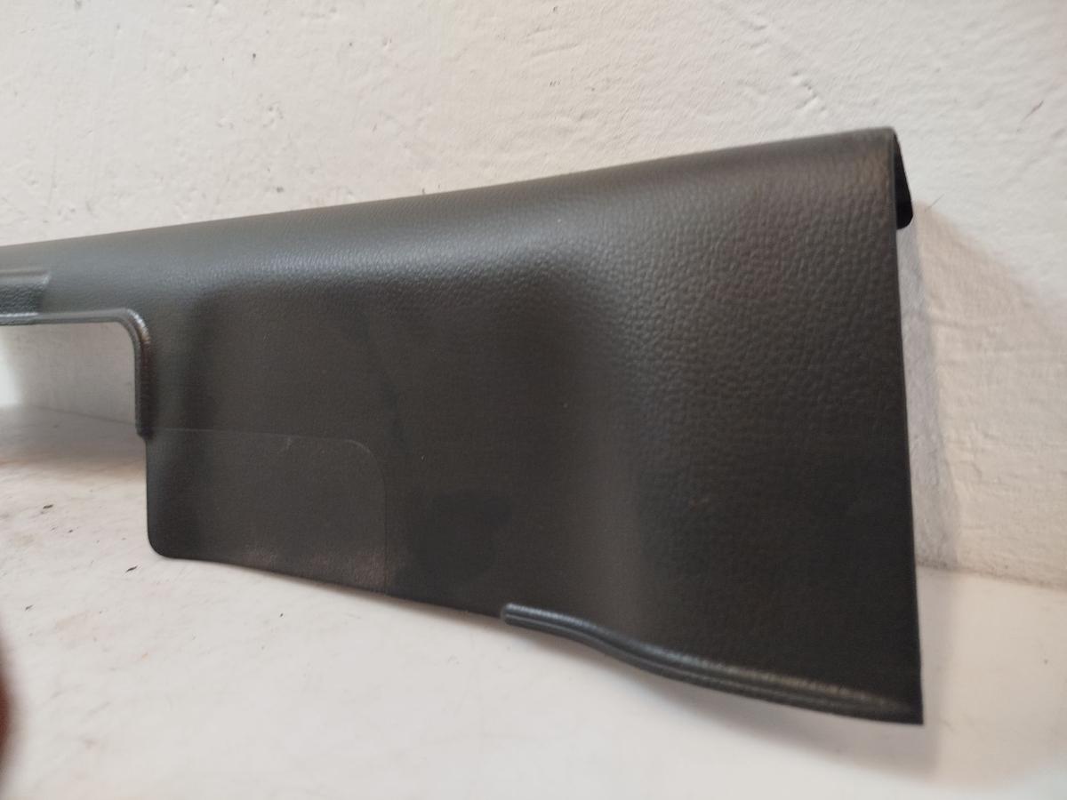 Mitsubishi Eclipse Cross GK0 ab21 Einstiegsblende Verkleidung vorn links OEM