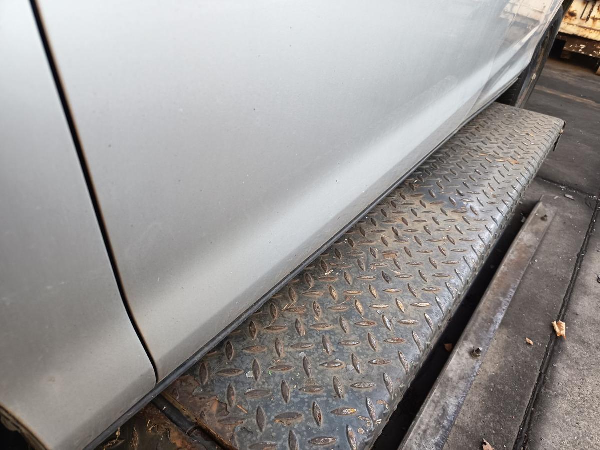 Ford B-Max original T&uuml;r vorn links Fahrer Rohbau Polarsilber met Bj 2013