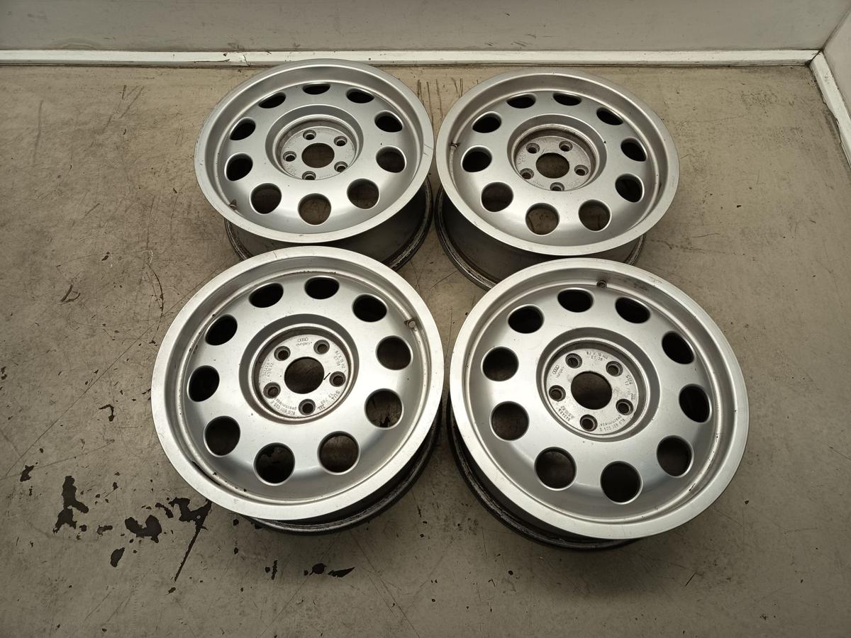 Audi A3 8L original Alufelgensatz Satz Alufelgen 8L0601025E Bj 1999