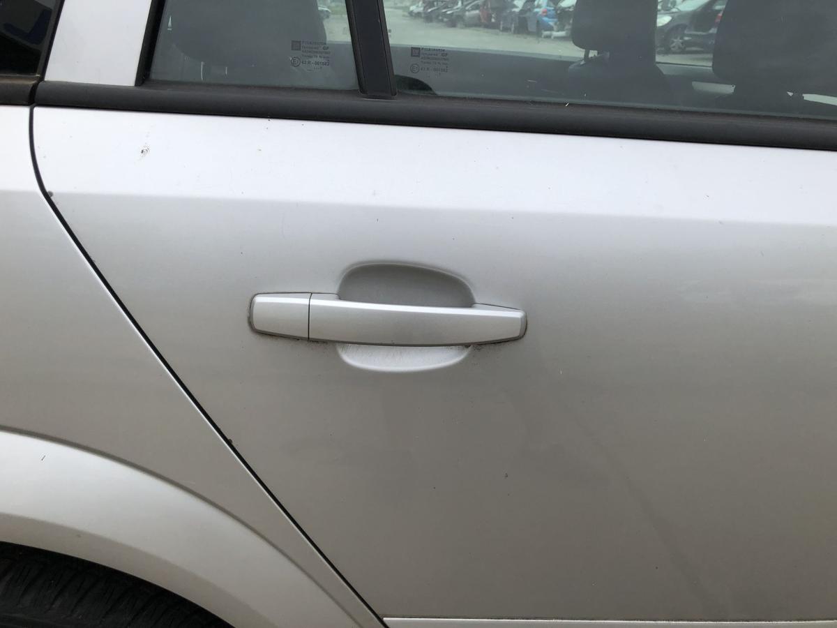 Opel Astra H Caravan T&uuml;r hinten rechts Fondt&uuml;r Kombi im Rohbau 2AU Starsilber
