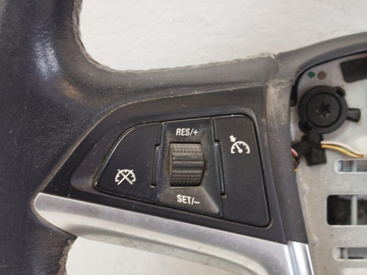 Opel Meriva B Lederlenkrad Lenkrad Leder 3 Speichen mit Multifunktionstasten