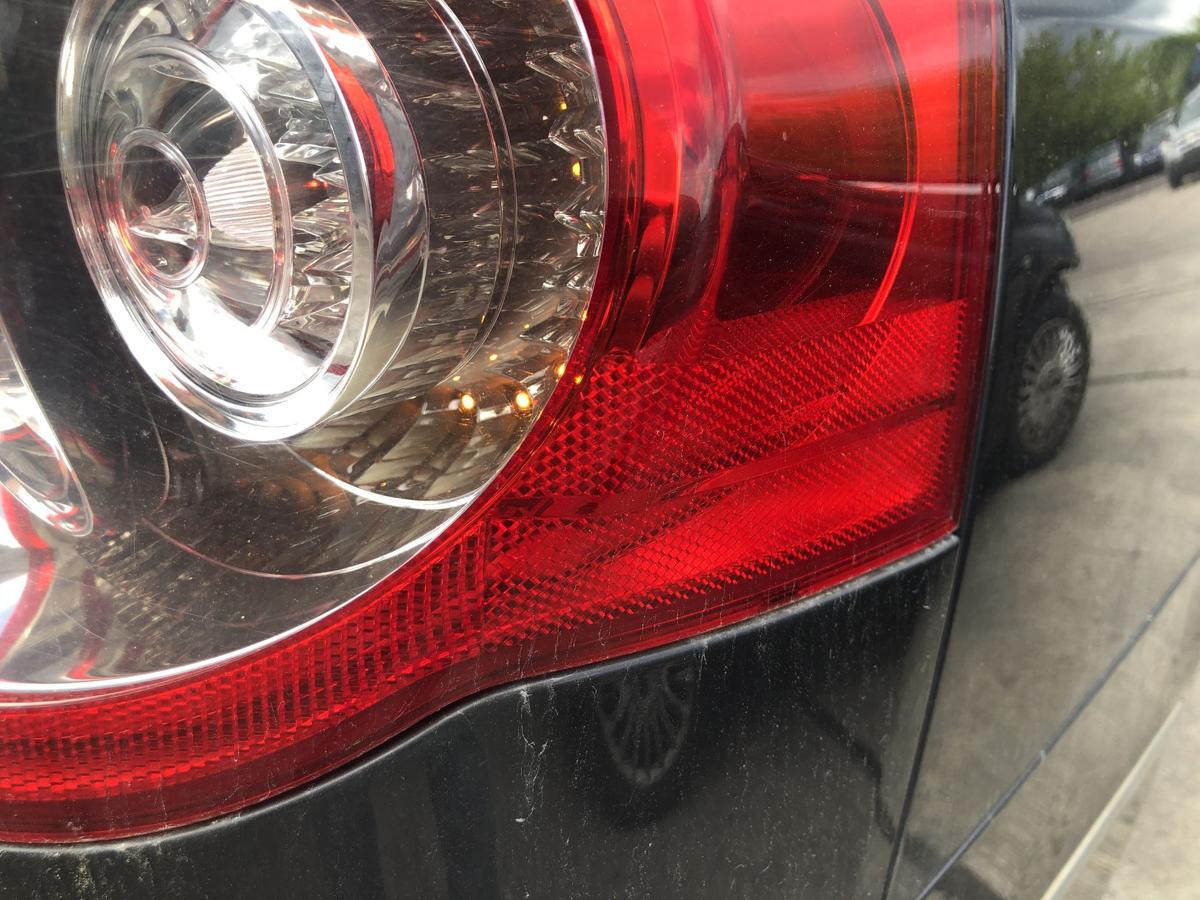 VW Passat 3C B6 Variant R&uuml;ckleuchte au&szlig;en rechts Ecke R&uuml;cklicht Heckleuchte LED
