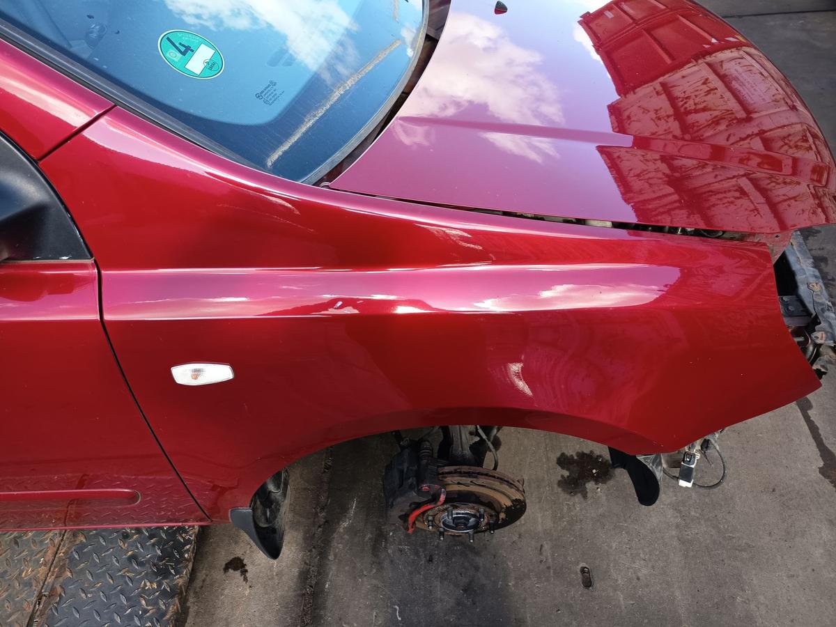 Kia Carnival III original Kotfl&uuml;gel rechts R9 Rubinrot vor Facelift Baujahr 2006