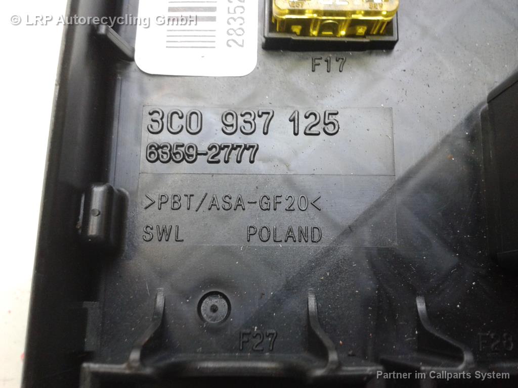 VW Passat 3C BJ2009 Zentralelektrik Sicherungskasten 3C0937125