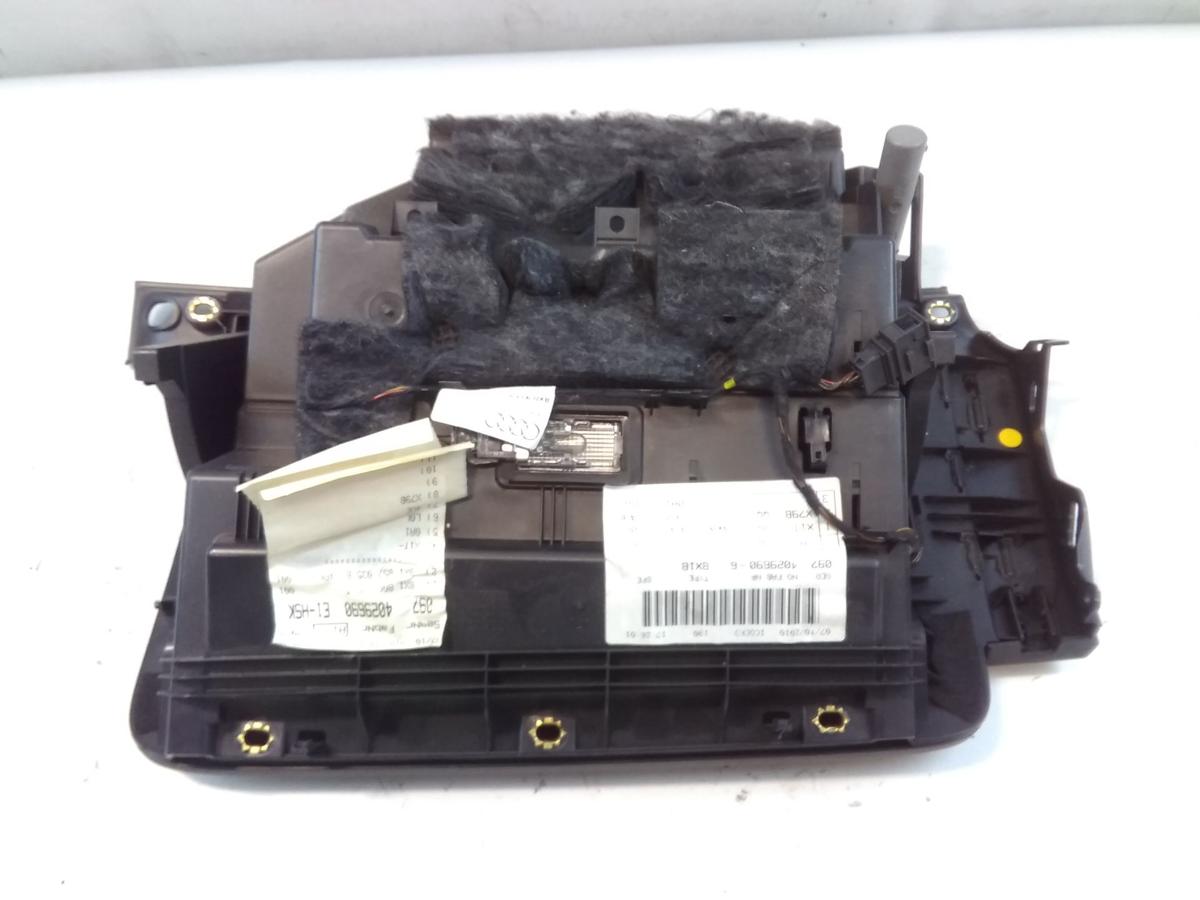 Audi A1 8X original Handschuhfach schwarz BJ2010