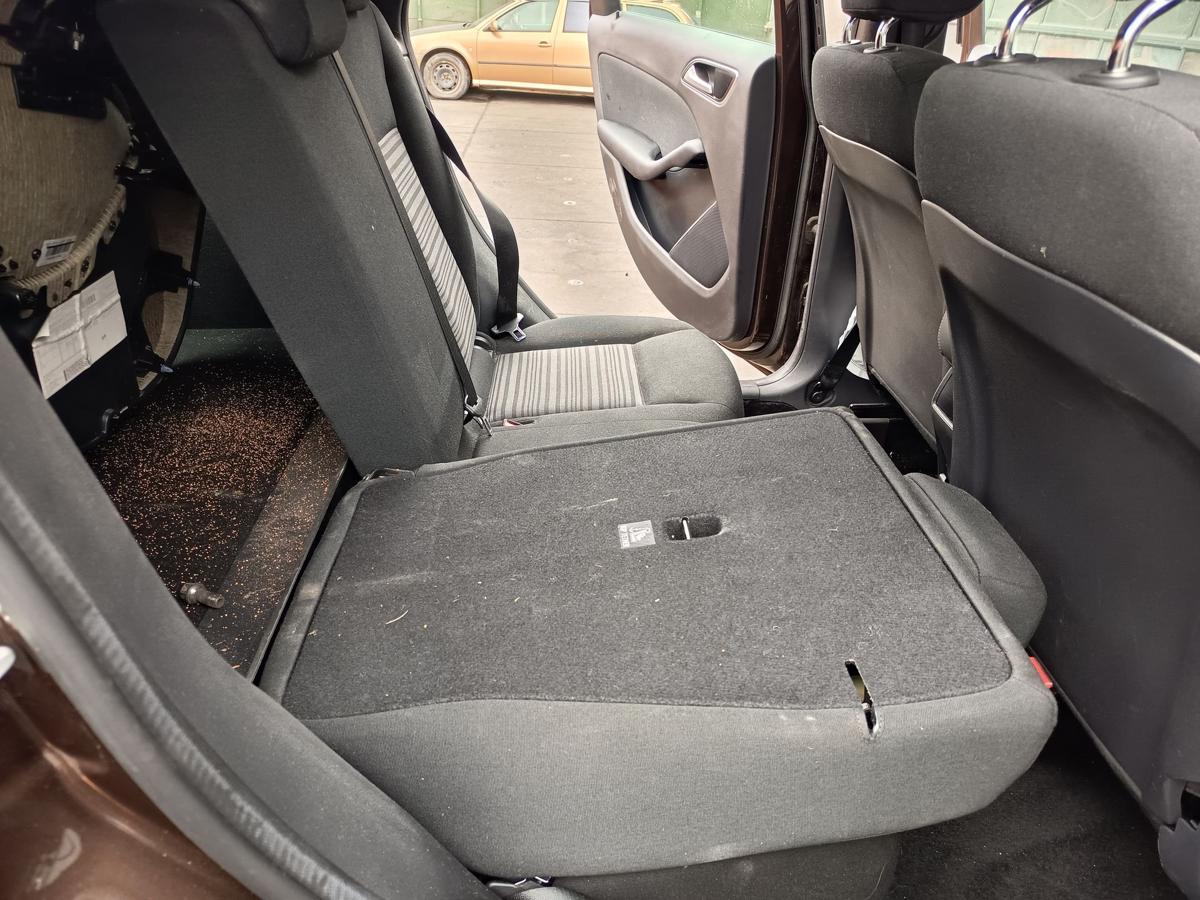 Mercedes W246 original R&uuml;cksitzbank Stoff schwarz/anthrazit Bj 2014