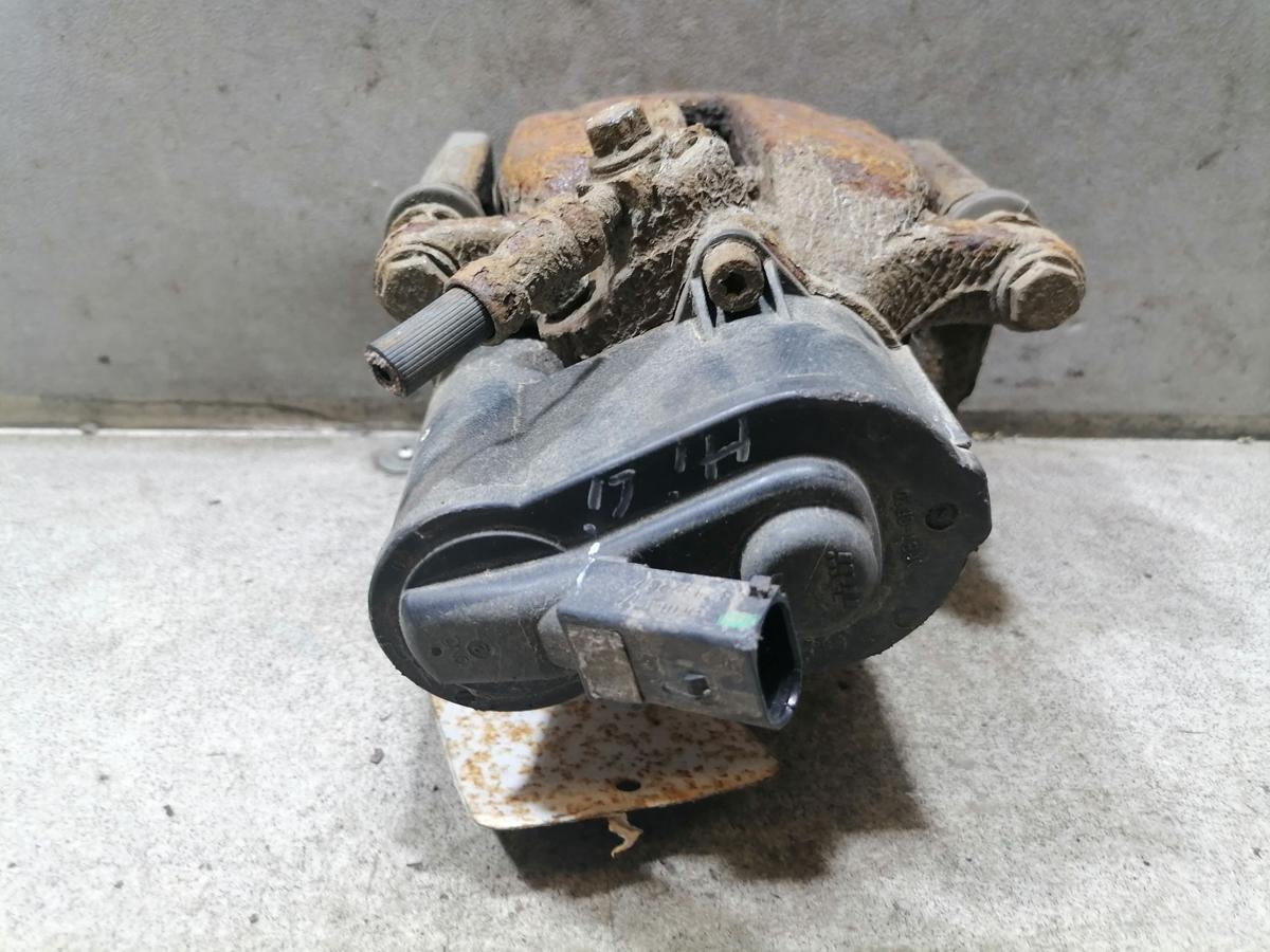 Audi Q3 8U original Bremssattel hinten links mit Stellmotor 2,0TDI 130KW Bj.2013