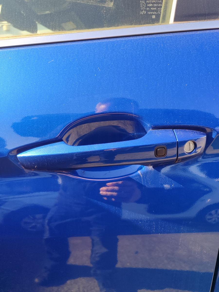 Mitsubishi Eclipse Cross original T&uuml;r Fahrert&uuml;r links vorn D06B blau T&uuml;rscheibe