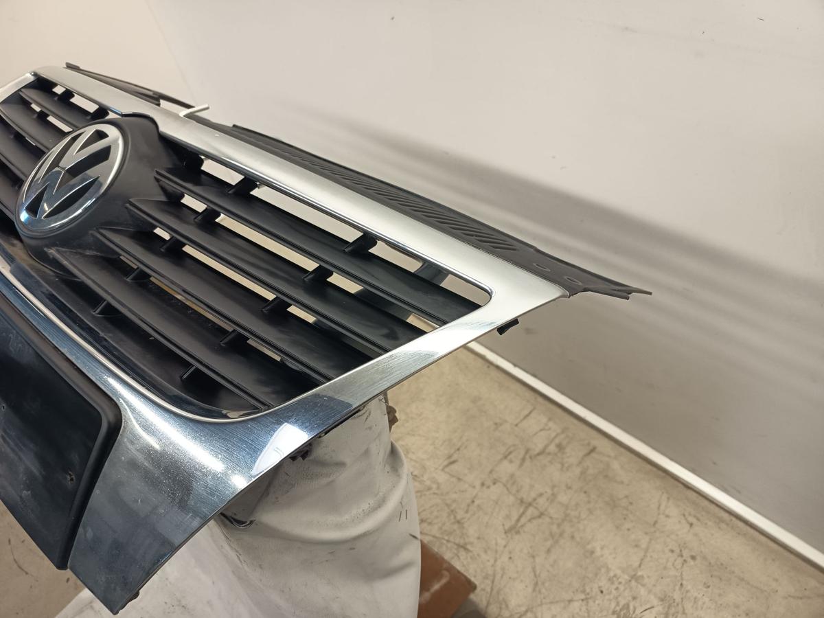 VW PASSAT 3C Variant Bj 2007 original Kühlergrill Grill mit Emblem