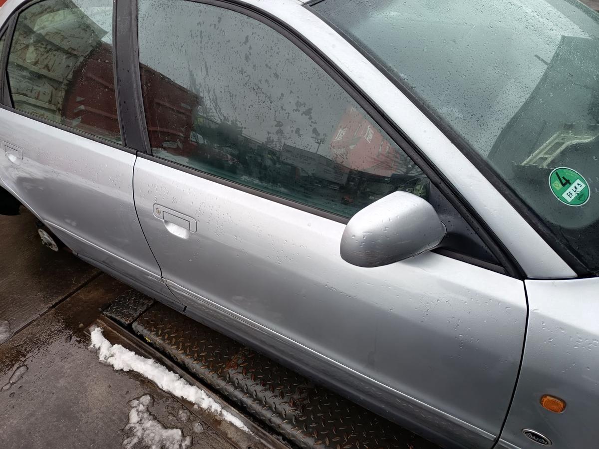 Audi A4 B5 original T&uuml;r vorn rechts Beifahrerseite Y7M Alusilber Baujahr 1996