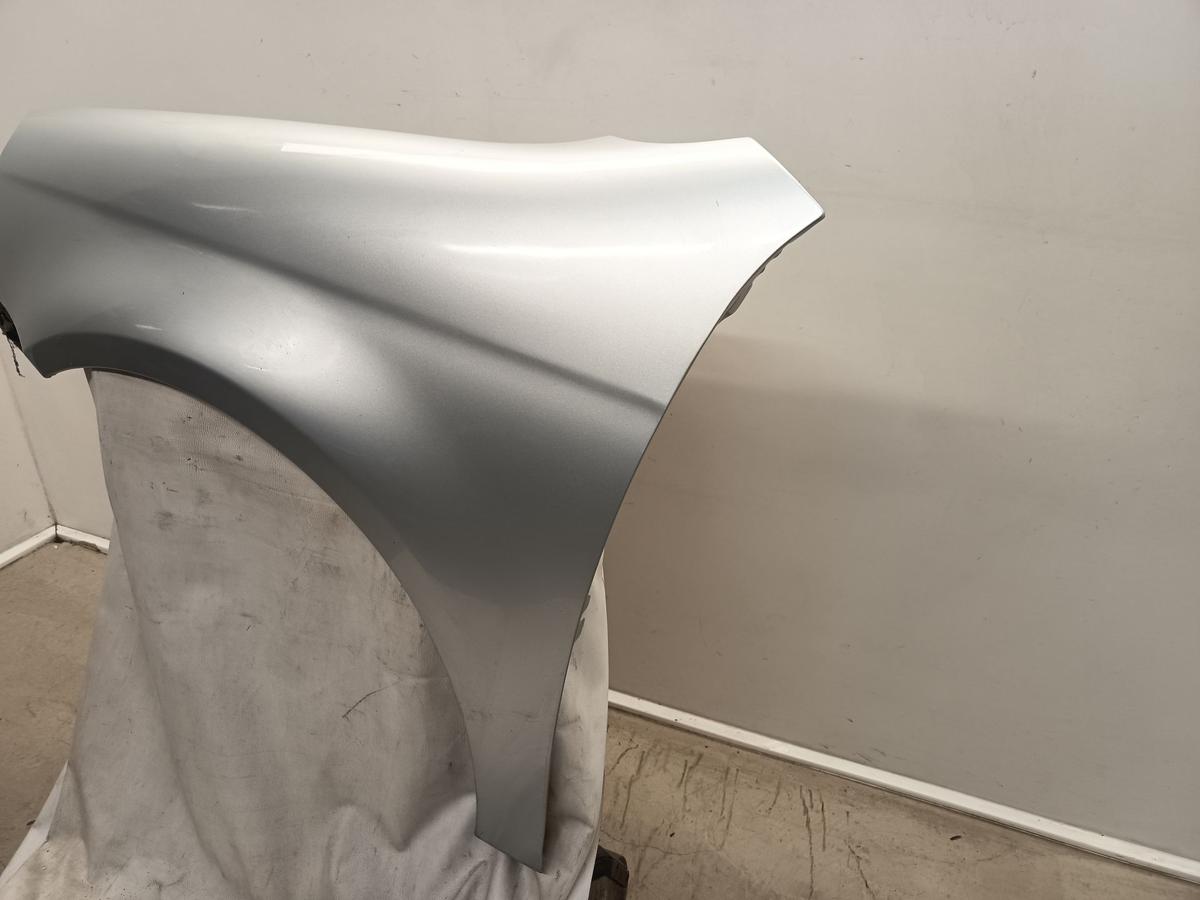 VW Golf V 1K5 Variant Bj 2008 original Kotflügel links LA7W Reflexsilber