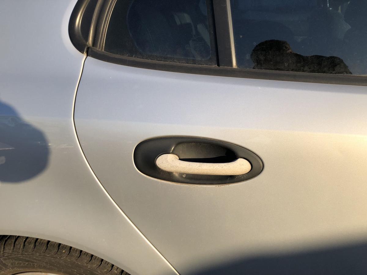 Saab 9-3 Typ YS3F T&uuml;r hinten rechts Autot&uuml;r Limo Fondt&uuml;r silber