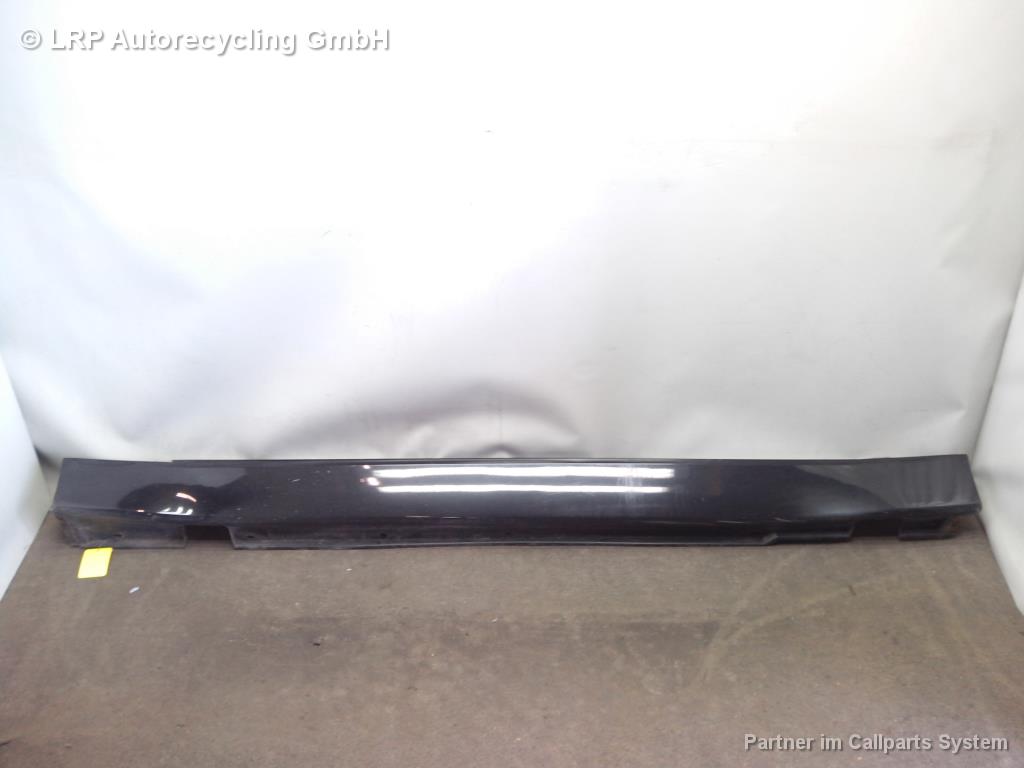 BMW 7-er E65 BJ2004 Plastik-Schwellerverkleidung links 51717016879