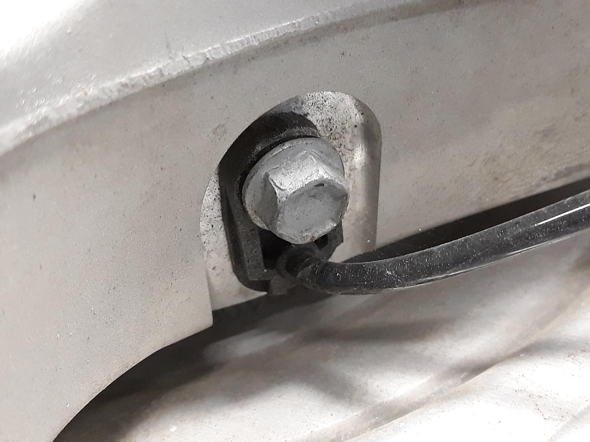 Tesla Model Y original Achsschenkel Radlagergehäuse vorn links 1188311-00-D