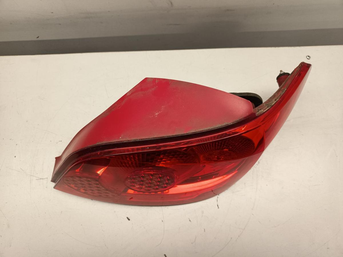 Peugeot 307 original R&uuml;ckleuchte rechts Heck/Schluss/Licht Bj 2006